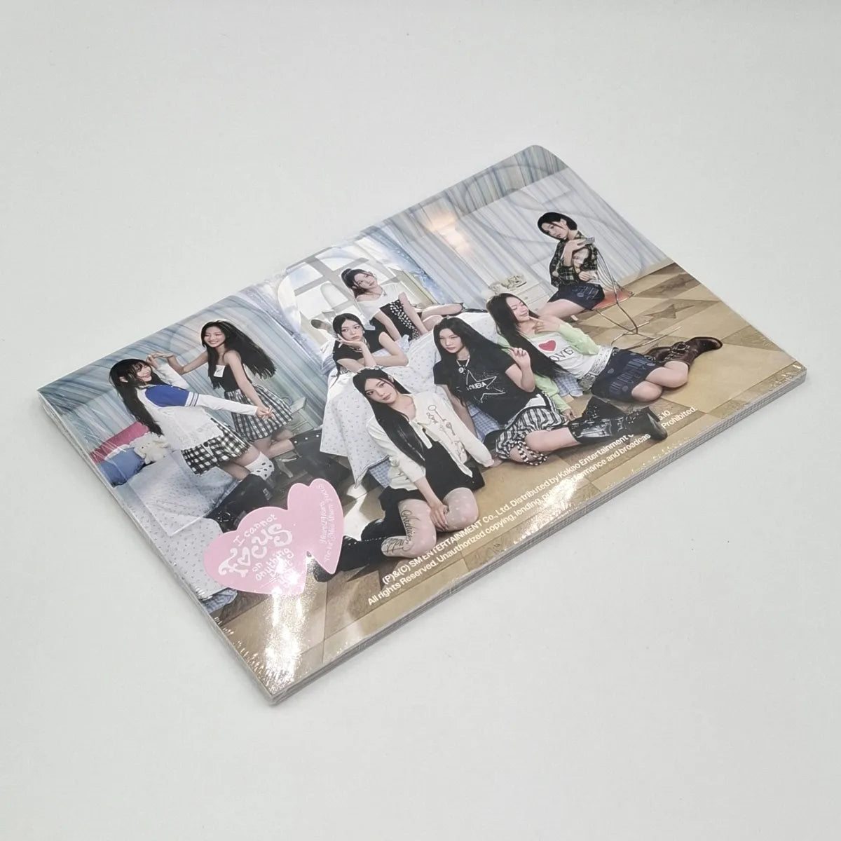 HEARTS2HEARTS - FOCUS - PHOTOBOOK ver